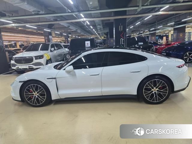 Porsche Taycan id 4654044 из Кореи 11