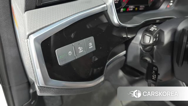 Audi Q3 (F3) id 5012435 из Кореи 11