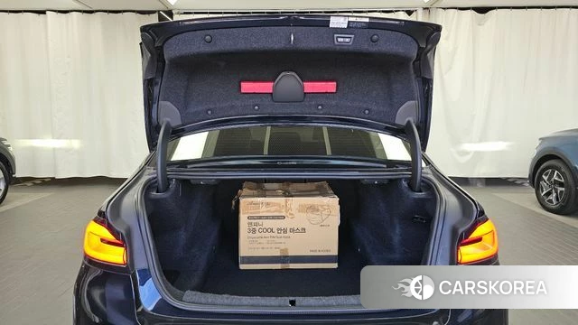 BMW 5 Series (G30) id 4937391 из Кореи 11