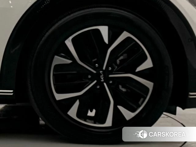 Kia EV6 id 5022847 из Кореи 11