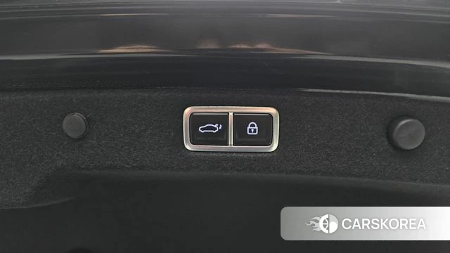 Hyundai Grandeur Hybrid (GN7) id 5045985 из Кореи 11