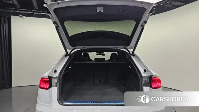 Audi Q8 (4M) id 2397926 из Кореи 11