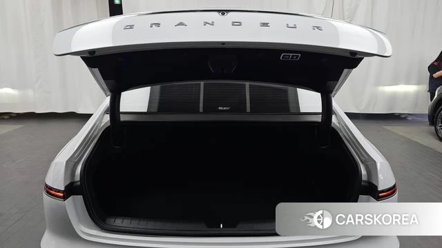 Hyundai Grandeur (GN7) id 4991336 из Кореи 11