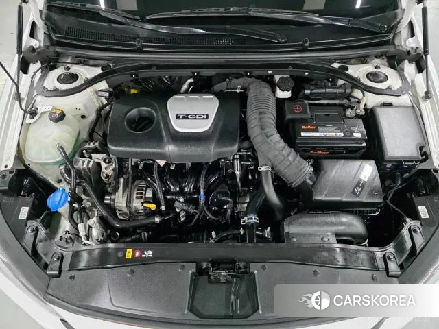 Hyundai Avante AD id 5018842 из Кореи 11