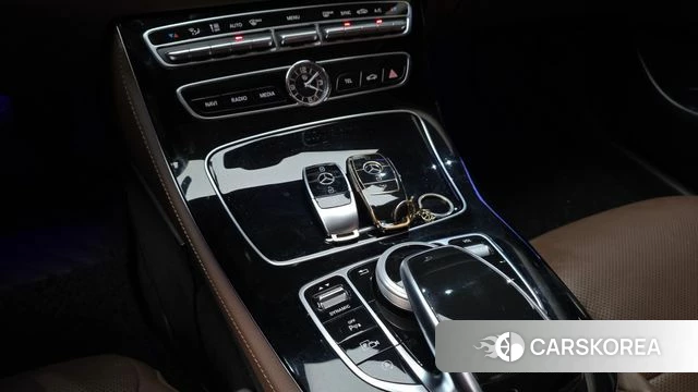 Mercedes-Benz E-Class W213 id 4988337 из Кореи 11