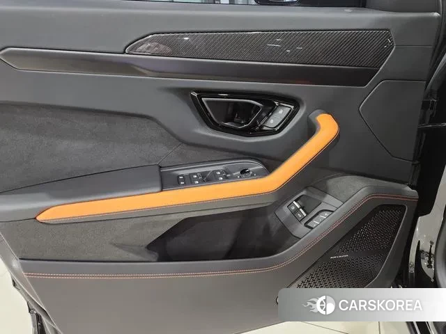 Lamborghini Urus id 3669702 из Кореи 11