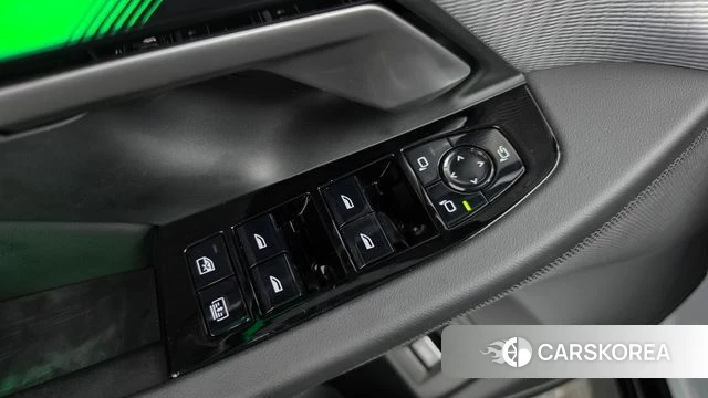 BMW 5 Series (G60) id 4984903 из Кореи 11