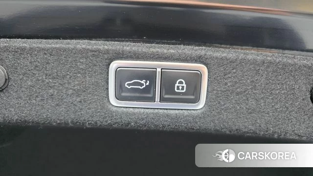 Hyundai Grandeur Hybrid (GN7) id 5021202 из Кореи 11