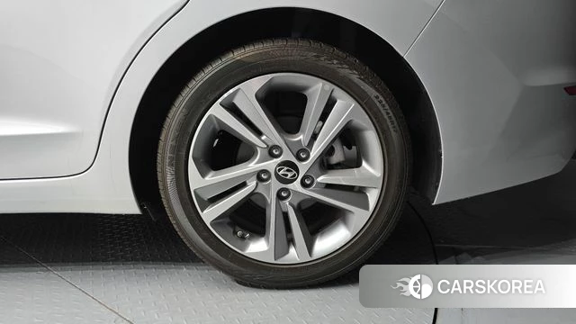 Hyundai Avante AD id 4837289 из Кореи 11