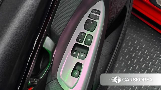 Hyundai Veloster (JS) id 5028607 из Кореи 11
