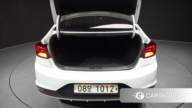 Hyundai The New Avante AD id 4604935 из Кореи 11