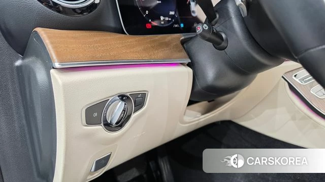 Mercedes-Benz E-Class W213 id 4997554 из Кореи 11
