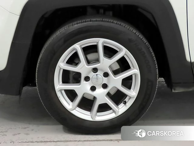 Jeep Renegade id 4977437 из Кореи 11