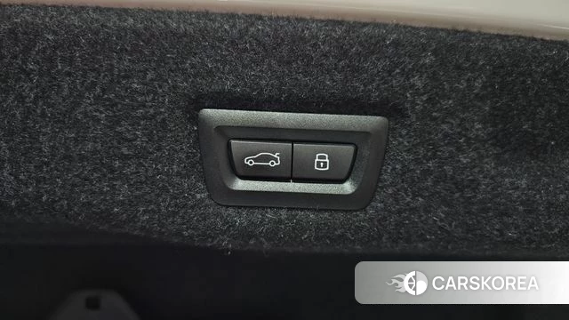 BMW 5 Series (G60) id 4934897 из Кореи 11