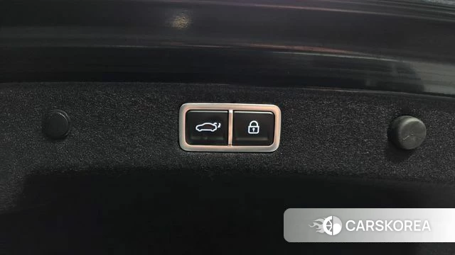 Hyundai Grandeur (GN7) id 4991419 из Кореи 11