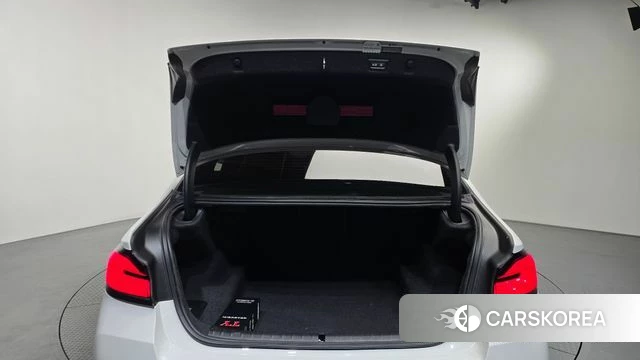 BMW 5 Series (G30) id 5034863 из Кореи 11