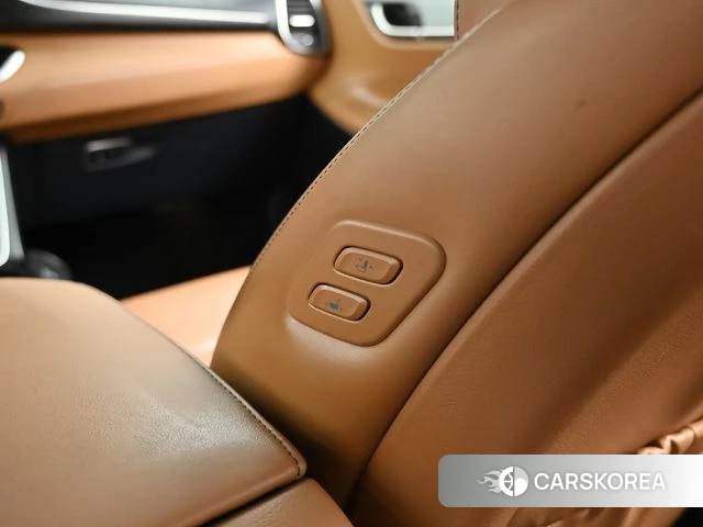 Hyundai Grandeur IG id 3801624 из Кореи 11