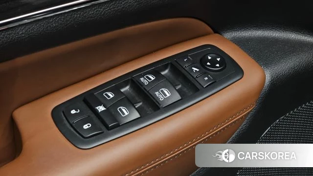 Jeep Grand Cherokee id 5035181 из Кореи 11