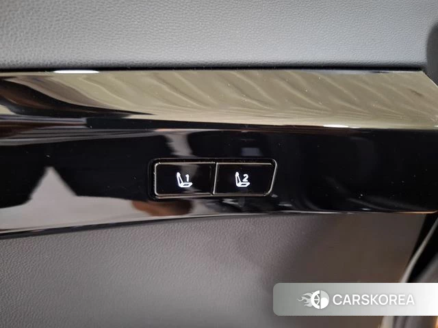 Hyundai Grandeur (GN7) id 4834799 из Кореи 11