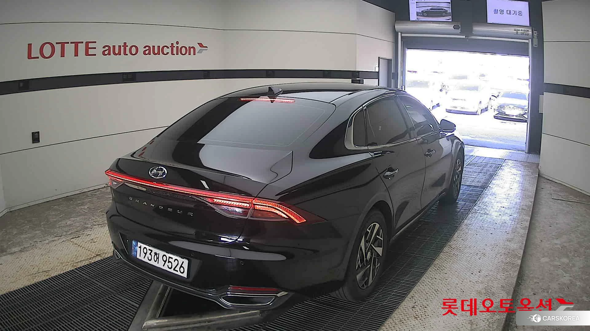 Hyundai Grandeur Hybrid id 5001037 из Кореи 11