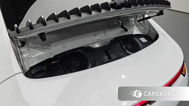 Porsche 911(992) id 4982467 из Кореи 11