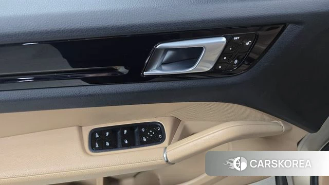 Porsche Cayenne (PO536) id 5035664 из Кореи 11