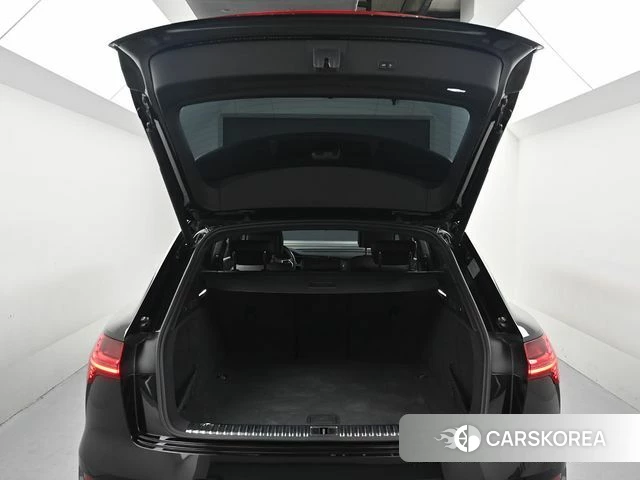 Audi Q8 e-Tron (GE) id 4752877 из Кореи 11
