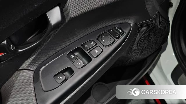 Hyundai Veloster (JS) id 5018741 из Кореи 11