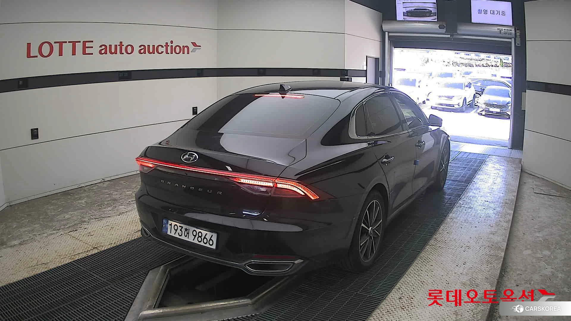 Hyundai Grandeur id 4990001 из Кореи 11