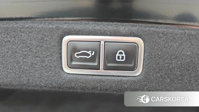 Hyundai Grandeur Hybrid (GN7) id 5011325 из Кореи 11