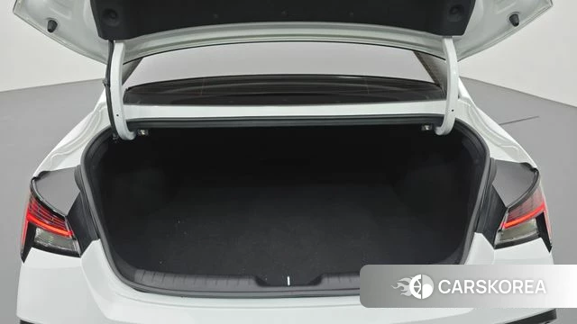 Hyundai The New Avante (CN7) id 4964387 из Кореи 11