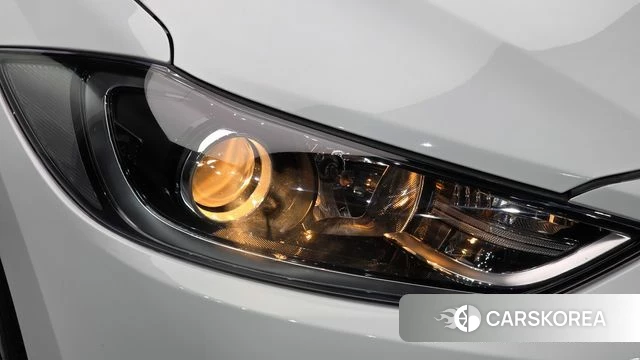 Hyundai Avante AD id 4993664 из Кореи 11