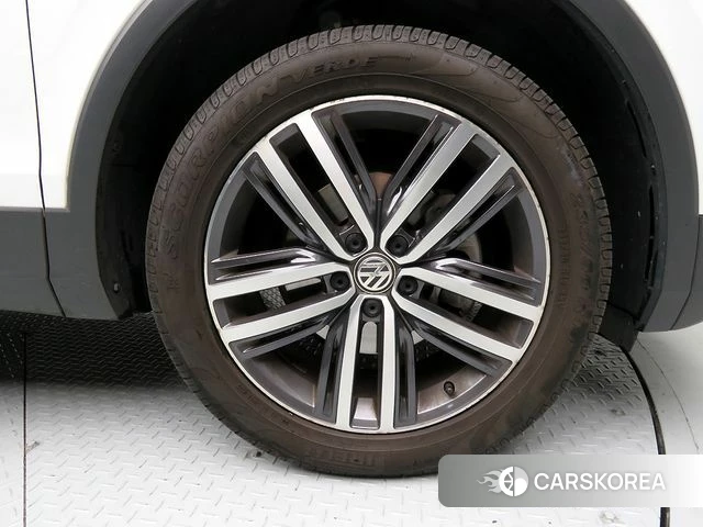 Volkswagen Tiguan Allspace id 5018017 из Кореи 11