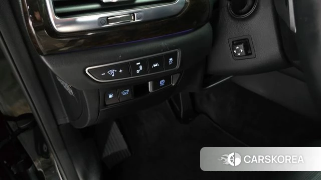Genesis G90 id 5041096 из Кореи 11