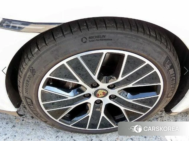 Porsche Taycan id 4975464 из Кореи 11