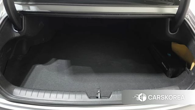 Hyundai Grandeur (GN7) id 5026669 из Кореи 11