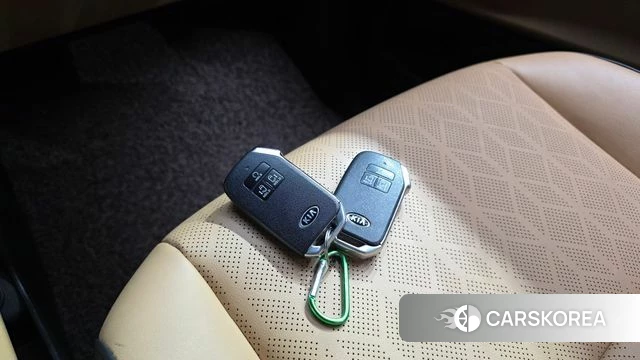 Kia Carnival 4th generation id 4992720 из Кореи 11