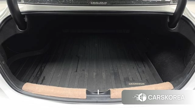 Hyundai The New Grandeur IG Hybrid id 5054094 из Кореи 11