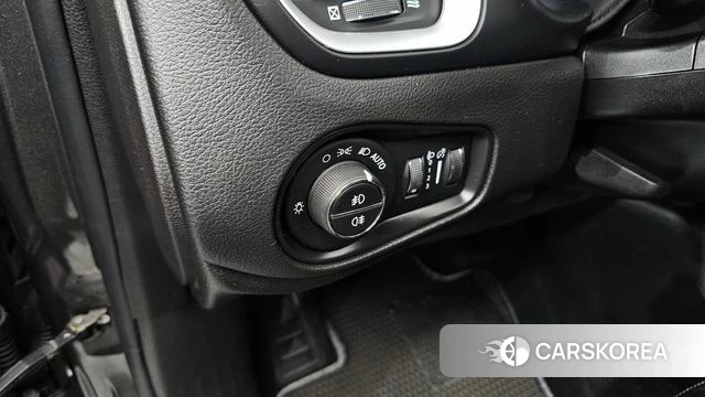 Jeep Renegade id 4977981 из Кореи 11