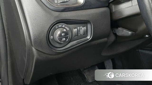 Jeep Renegade id 4943550 из Кореи 11