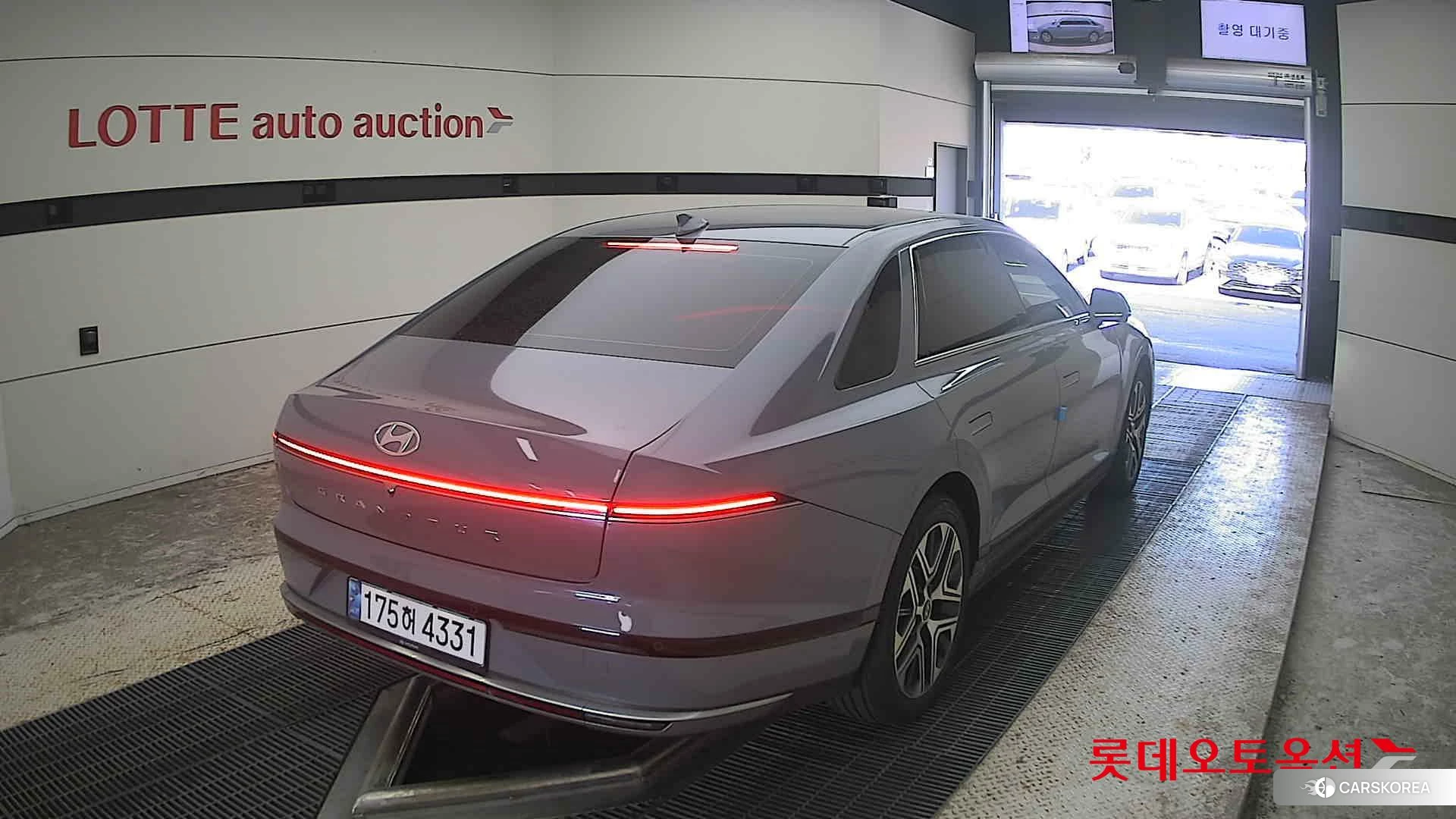 Hyundai Grandeur Hybrid id 4990007 из Кореи 11