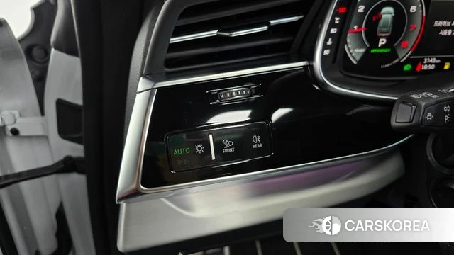 Audi Q8 (4M) id 4659988 из Кореи 11