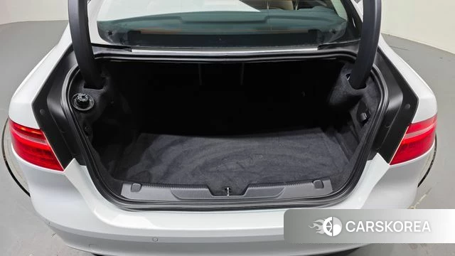 Jaguar XE id 4776180 из Кореи 11