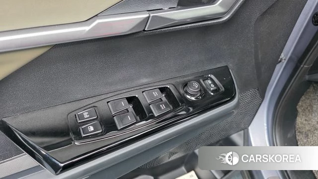 Ssangyong Torres id 5016831 из Кореи 11