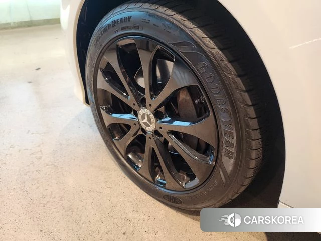 Mercedes-Benz E-Class W213 id 5013502 из Кореи 11
