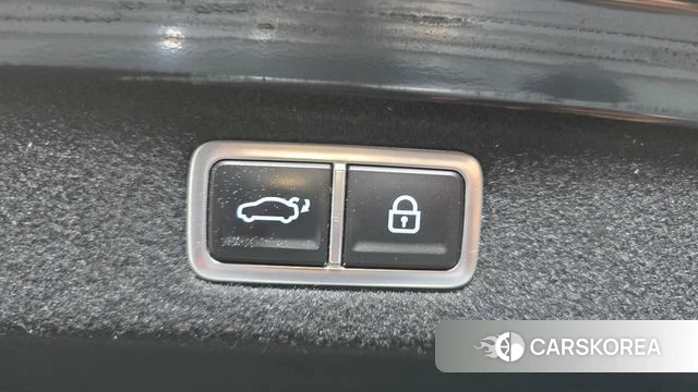 Hyundai Grandeur (GN7) id 5002381 из Кореи 11