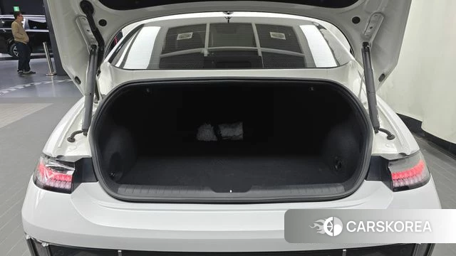 Hyundai Ionic 6 id 5039220 из Кореи 11