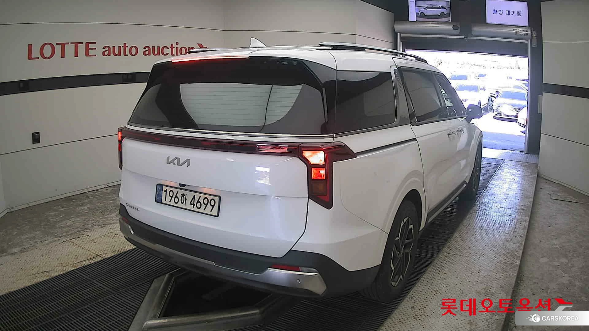 Kia Carnival id 4990050 из Кореи 11