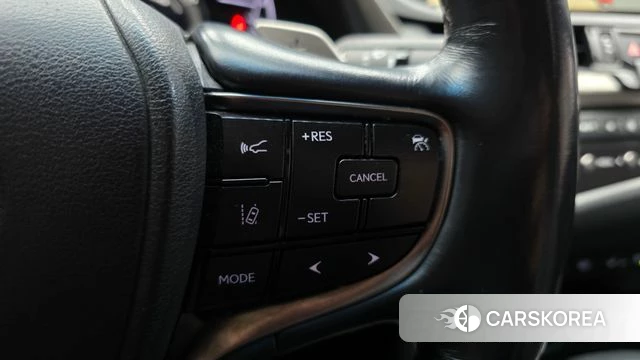 Lexus ES300h 7th generation id 5048075 из Кореи 11