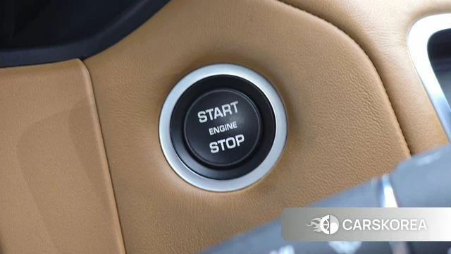 Land Rover Range Rover Velar id 4937604 из Кореи 11